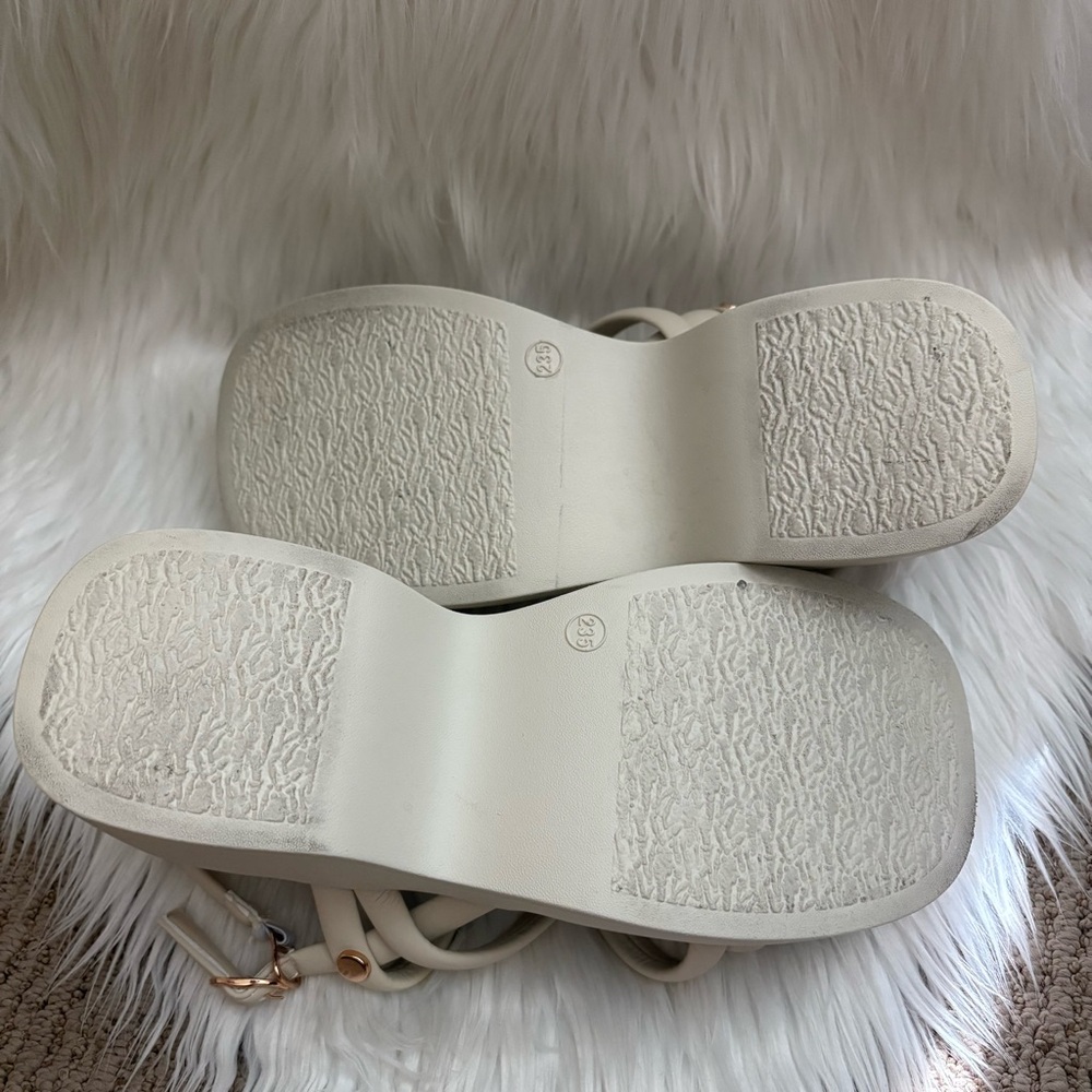 LAST CHANCE - DONATING - Cream Off White Y2k Style Strappy Platform Sandals - Picture 9 of 11